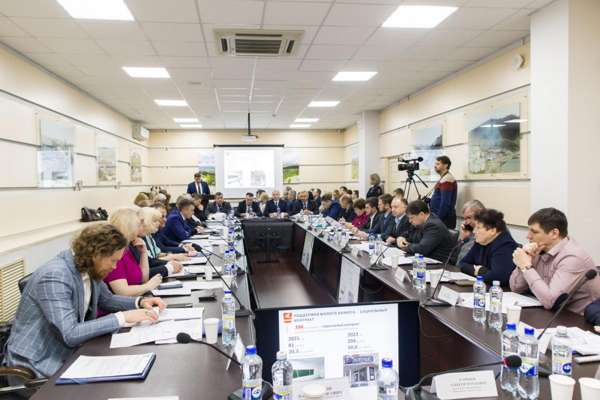 Отчет главы Златоуста большинством голосов принят депутатами Отчет главы Златоуста большинством голосов принят депутатами