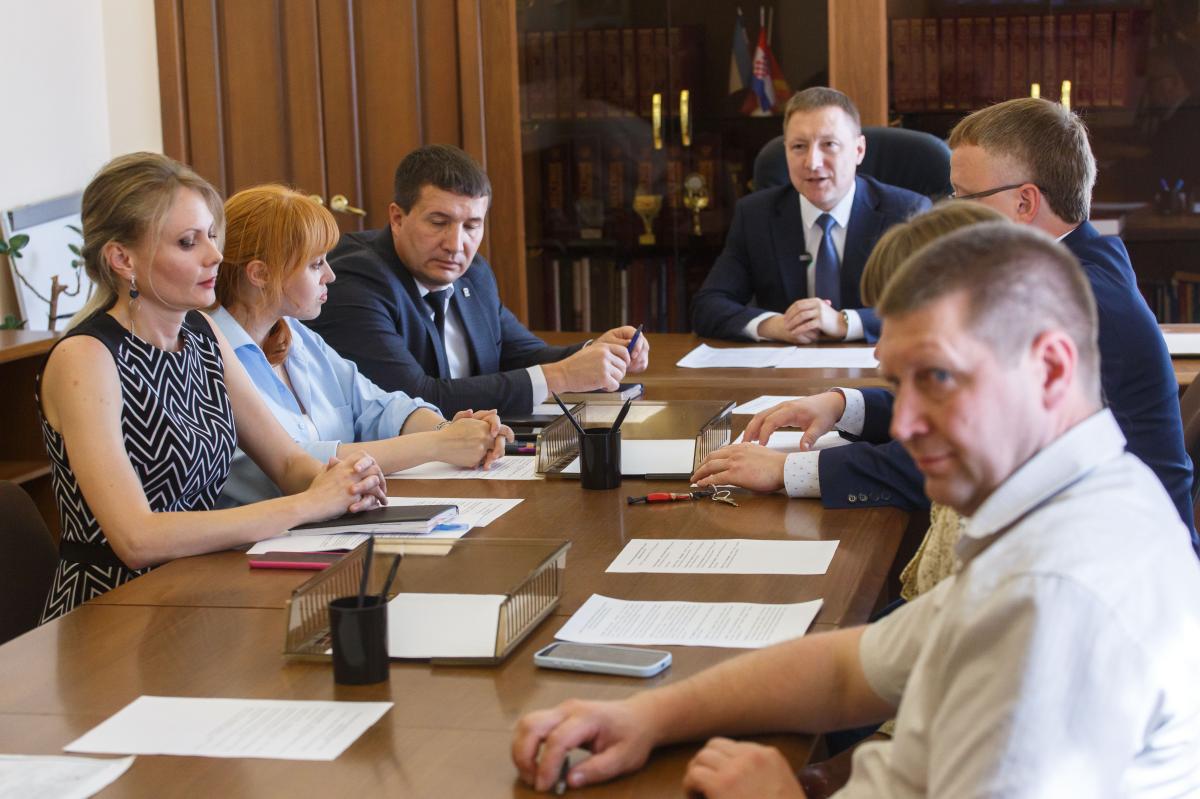 Состоялся телемост между городами-побратимами Златоустом и белорусским Жлобином Состоялся телемост между городами-побратимами Златоустом и белорусским Жлобином